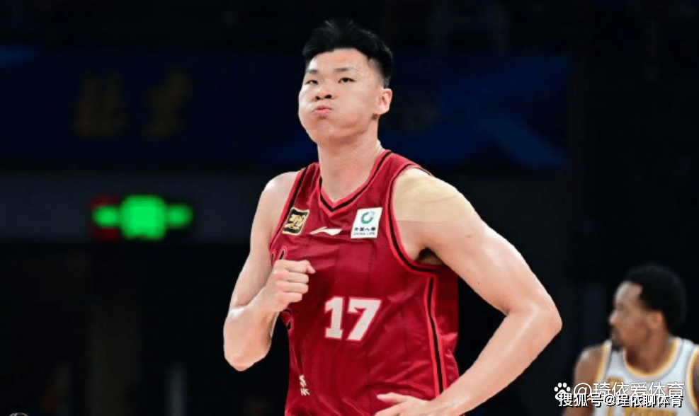 CBA风云：广州首钢玩起“互换人生”，丁彦雨航续约藏着很多故事