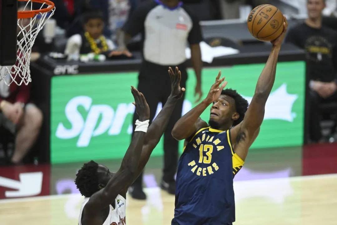 1年100万！正式签约！怀斯曼重返NBA