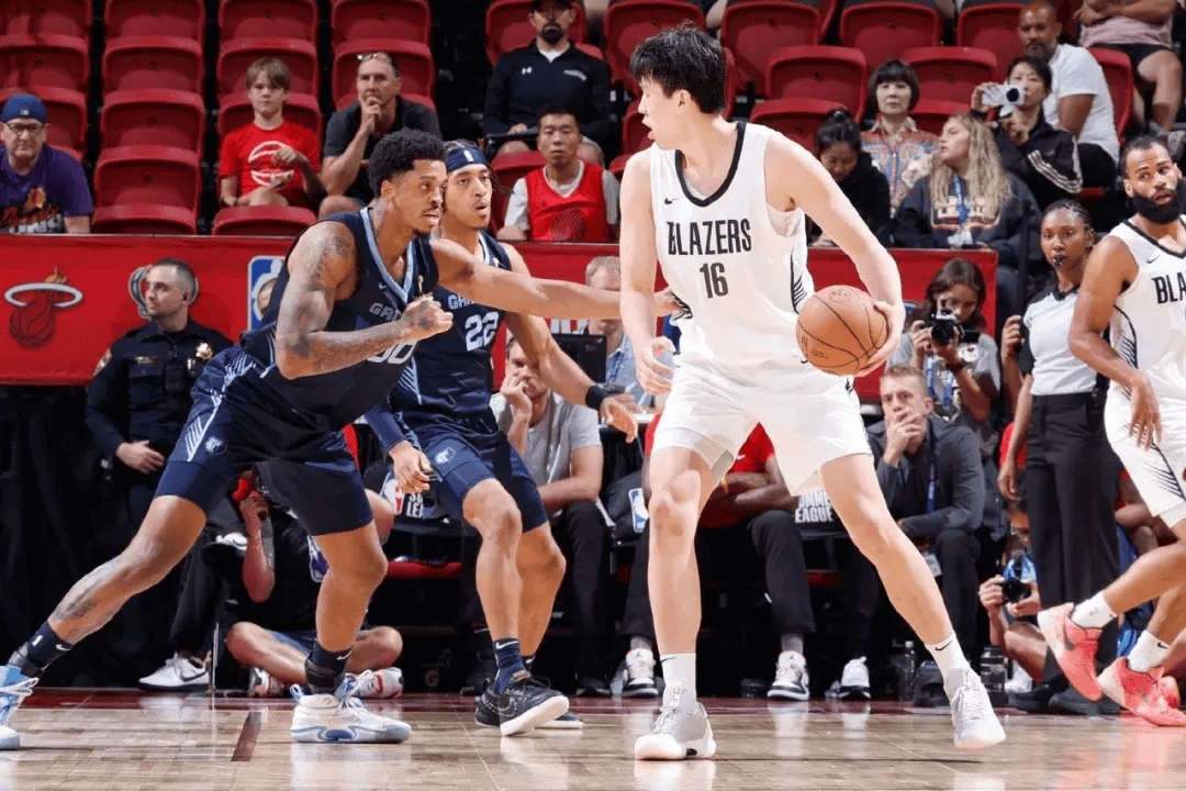 亮相NBA夏季联赛，杨瀚森连续两场交出全能数据