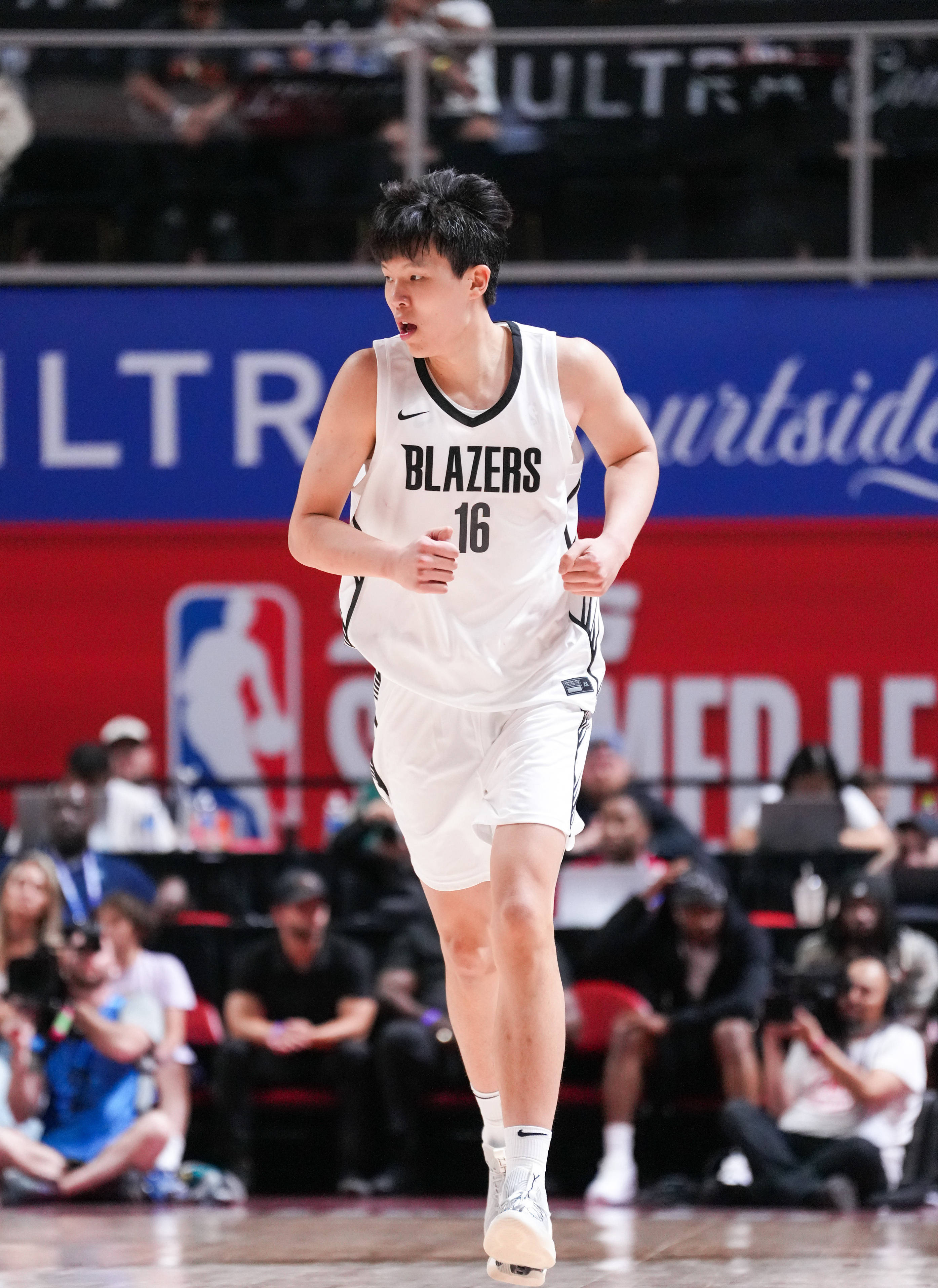 （体育）篮球——NBA夏季联赛：开拓者不敌灰熊