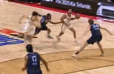 哇塞！NBA海报级惊天隔扣！杨瀚森首次背靠背比赛