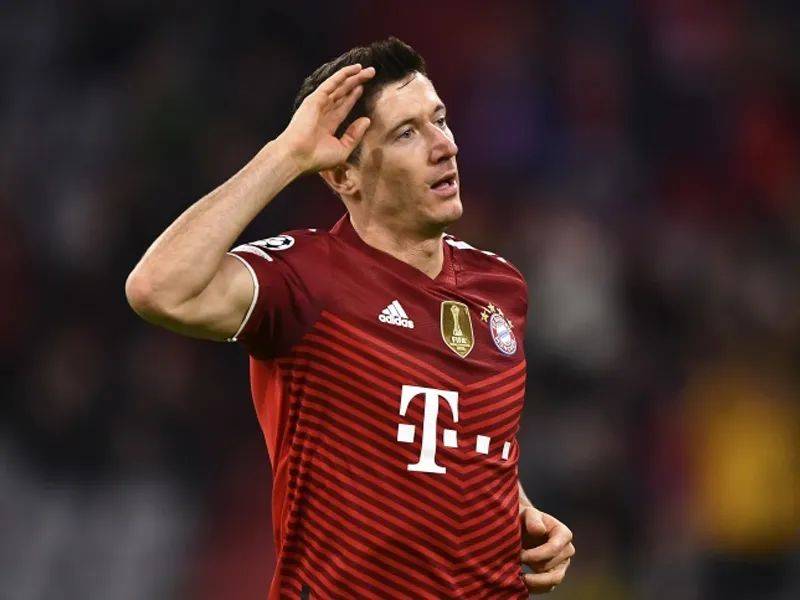 拜仁故事在英超重演，曼联迎来冲七良机，纽卡水晶宫或失去核心