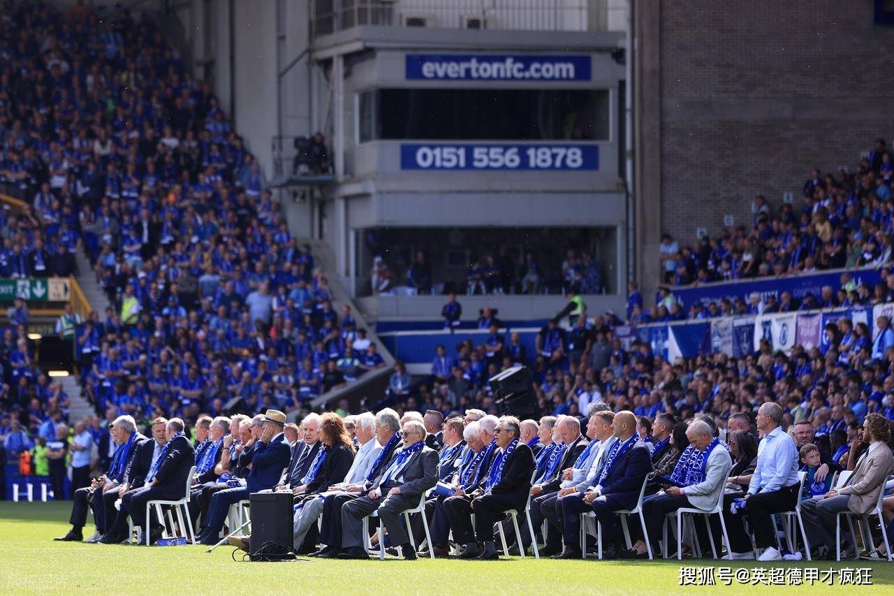 英超埃弗顿告别古迪逊公园球场!好消息是不拆了,给埃弗顿女足!