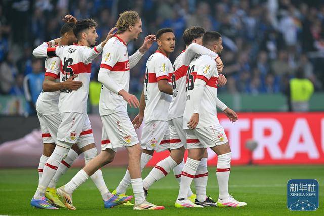 足球 | 德国杯:斯图加特队夺冠