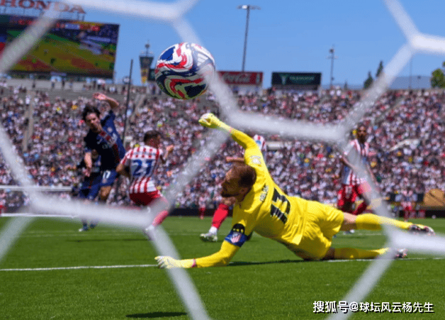 意外!巴黎圣日耳曼4比0大胜马德里竞技,取得世俱杯开门红