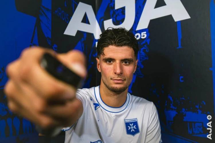 官方：欧塞尔租借博洛尼亚中场欧萨马-埃尔-阿祖齐