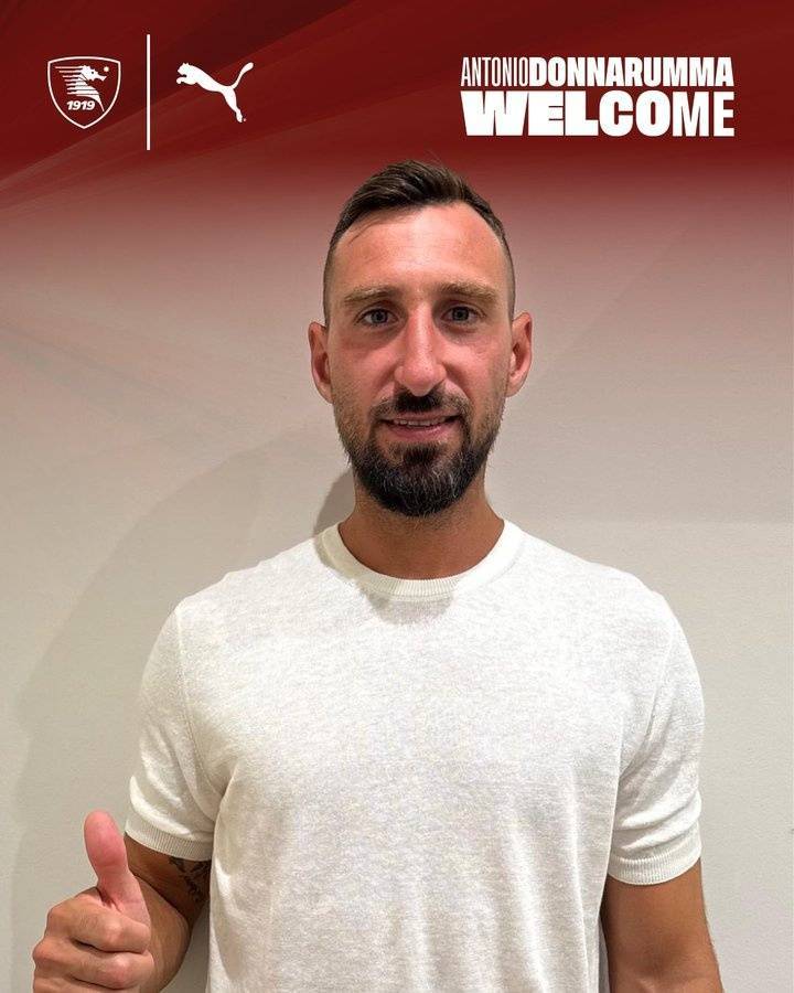 官方：意丙萨勒尼塔纳从都灵签下35岁门将A-多纳鲁马，合同至2026