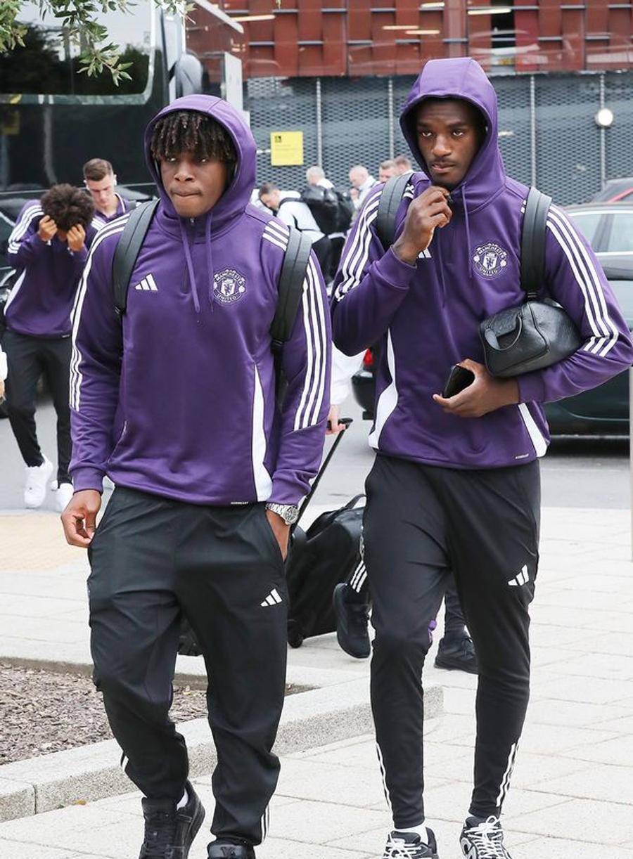 0-1首战告负！曼联客战富勒姆迎考验，新锋线组合能否破局？