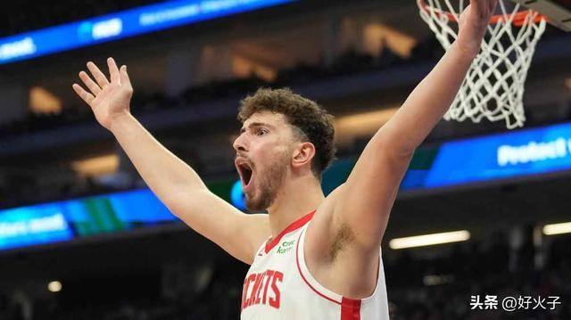 火箭队作家赞扬阿尔佩伦·森贡“问题”表现，激励火箭队球迷