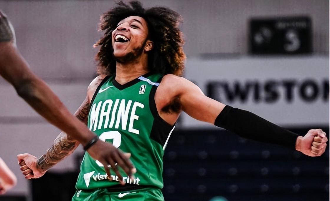 一纸双向合同，火箭队签下23岁MVP，助力新赛季飙升！