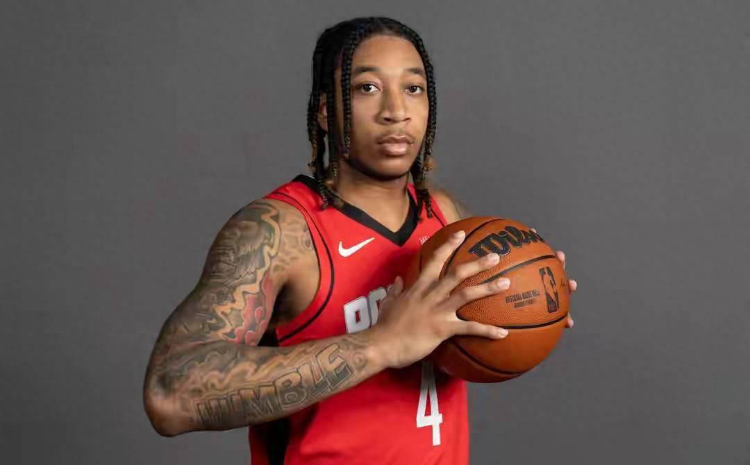 一纸双向合同，火箭队签下23岁MVP，助力新赛季飙升！